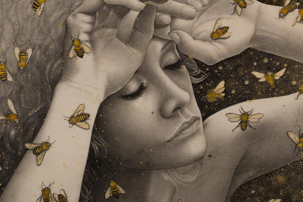 Alessia Iannetti - Queen Bee (Detail)